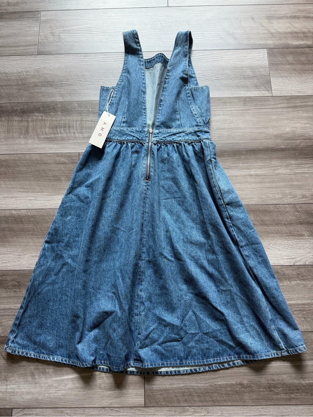 AMO Denim Apron Dress in Thrive S - Picture 3 of 10